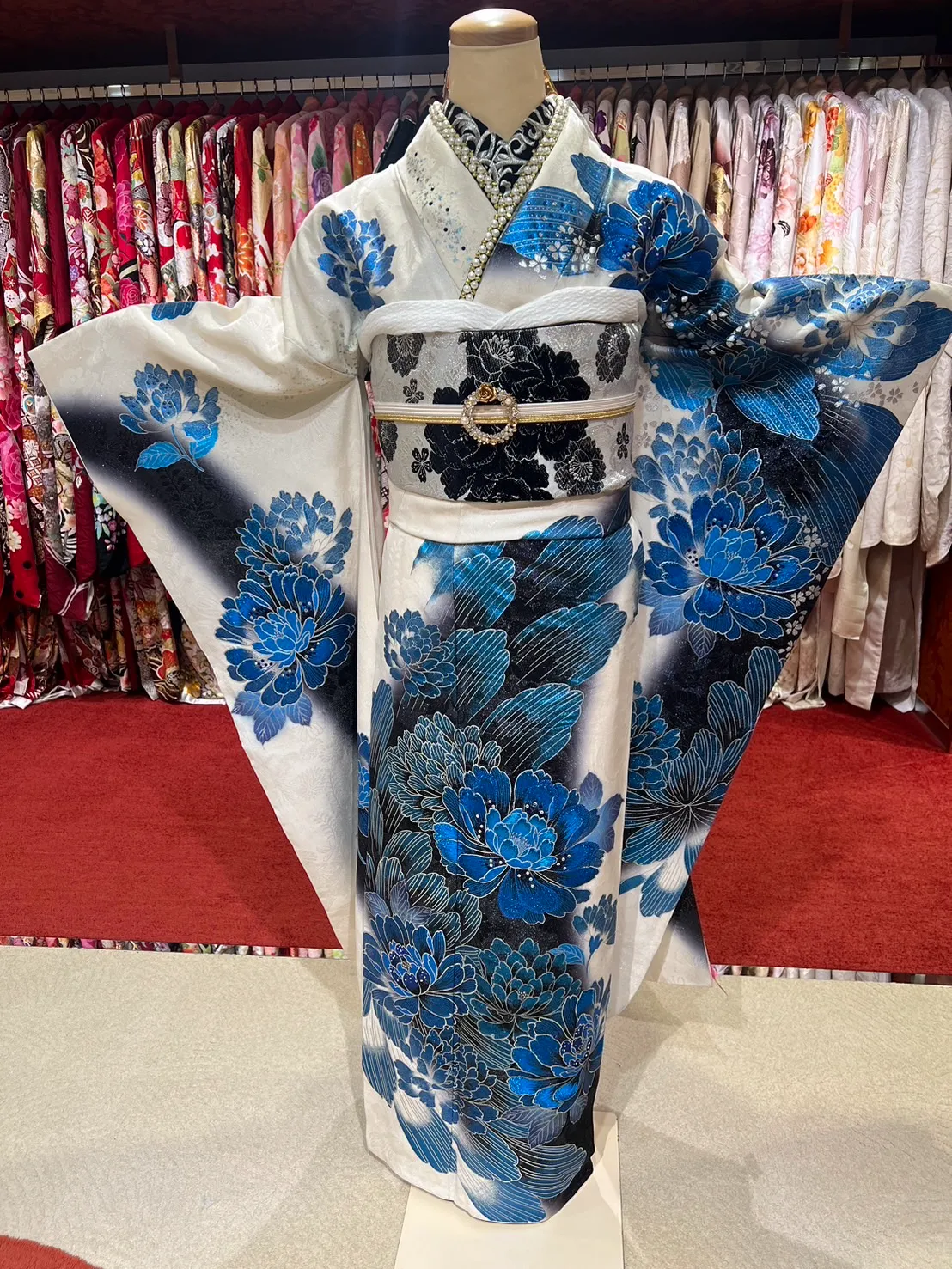 成人式　振袖　ネットレンタル　青　白　モード系　キラキラ　華やか　綺麗　人気