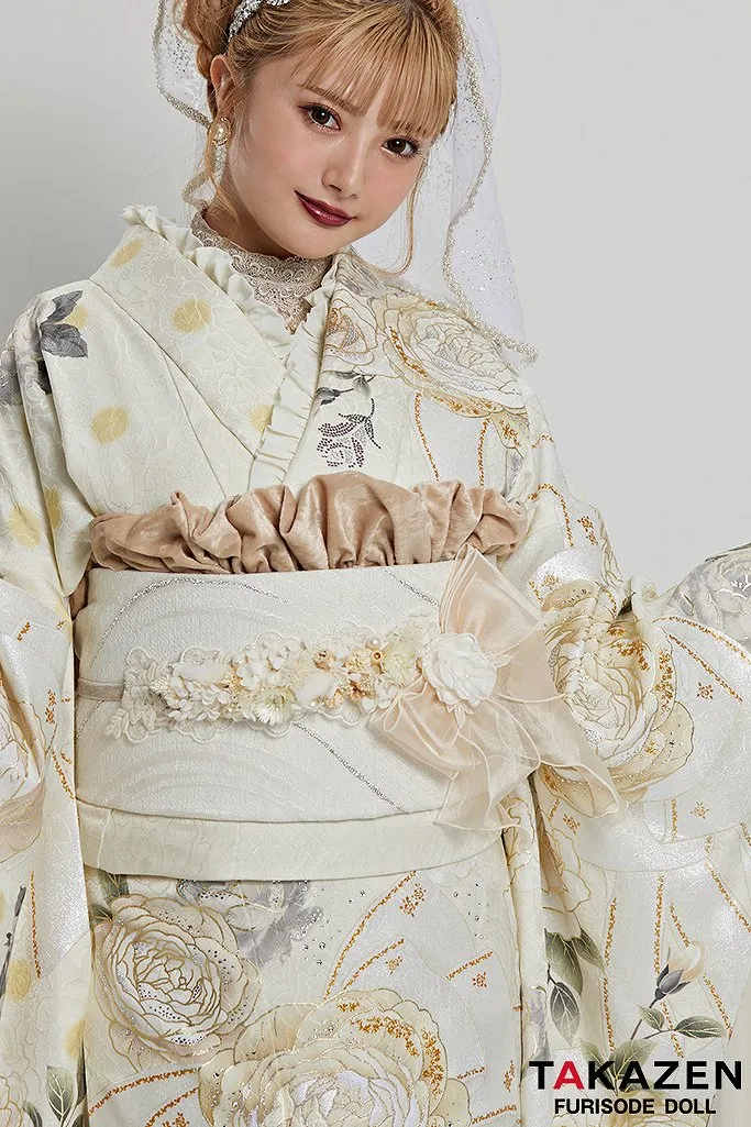 成人式　レンタル　振袖　可愛い　今どき　ヘップバーン　シャネルカラー　紫の振袖　イエローの振袖　白色の振袖　ドレス振袖