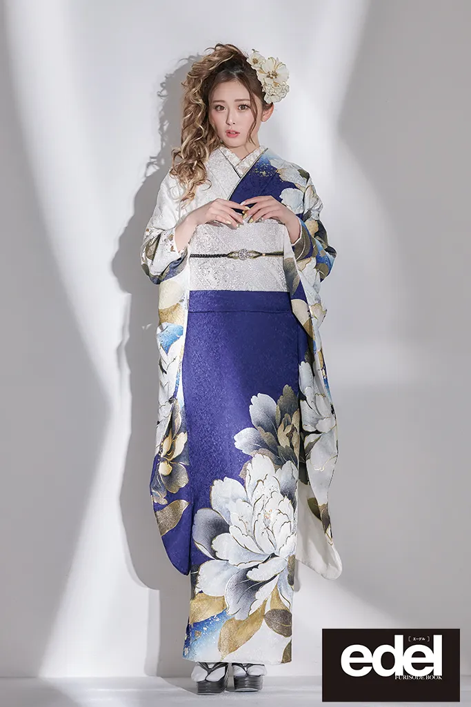 ゆうちゃみ振袖 人気 ネイビー