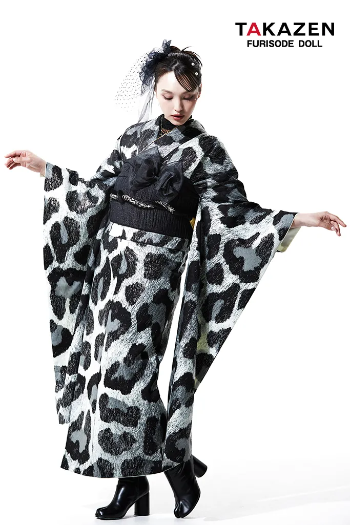 香川るな　振袖　ネットレンタル　ヒョウ柄　ヴィンテージ