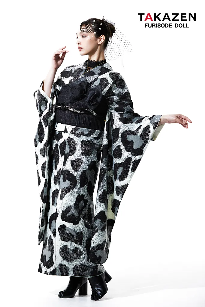 香川るな　振袖　ネットレンタル　ヒョウ柄　ヴィンテージ