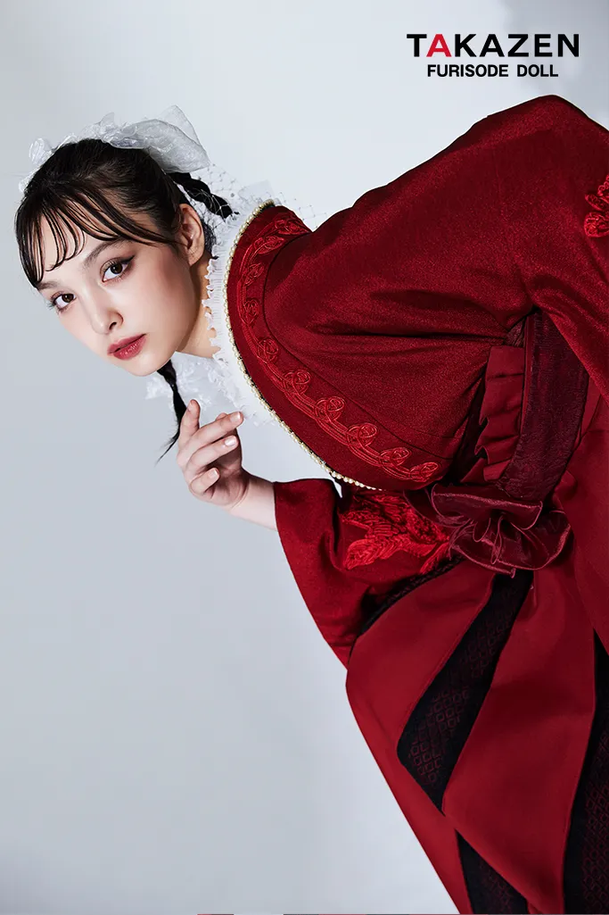 香川るな　袴　卒業式　ネットレンタル　レッド　赤色袴　シックな袴