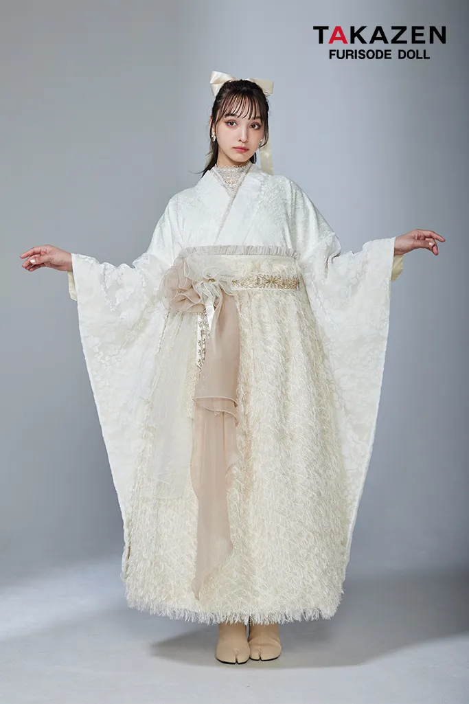 香川るな　袴　卒業式　ネットレンタル　ホワイト　白色袴　シックな袴　ドレス袴　ふんわりスカート　パニエ