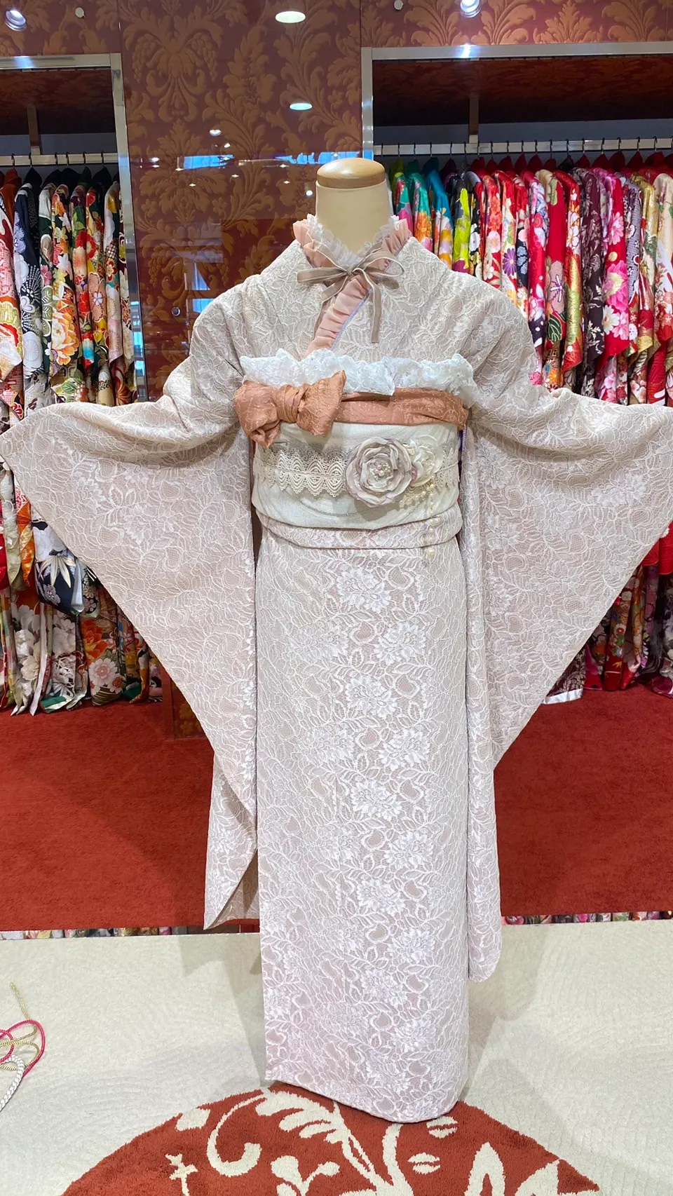 フリソデドール　スタッフ紹介　ひゆい　コーディネート　ピンク振袖　キュート　可愛い