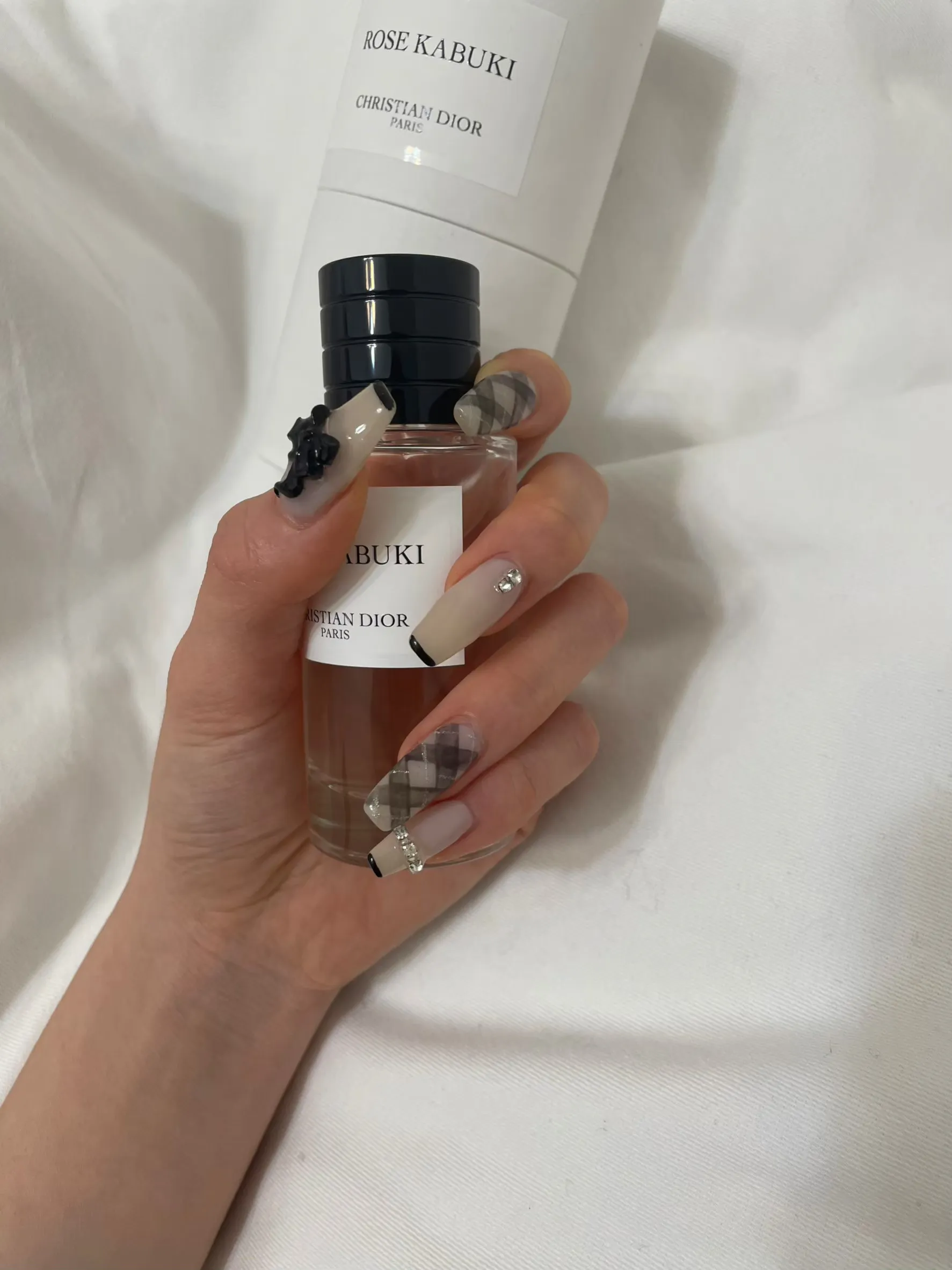 成人式　レンタル　振袖　可愛い　今どき　前撮り　撮影　ネイル　成人式ネイル　振袖ネイル　キラキラ　リボン　