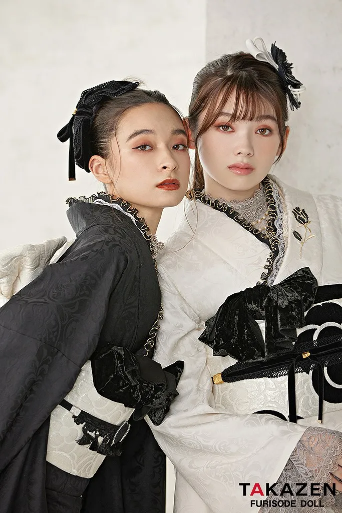 成人式　レンタル　振袖　可愛い　今どき　淡い色　上品　綺麗　ヴィンテージ　シック　オシャレ　ブラック