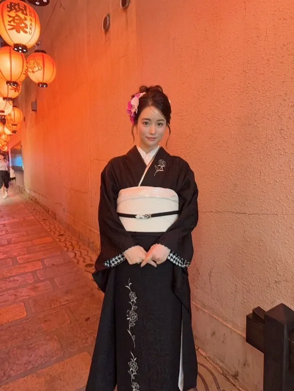 成人式 レンタル 振袖 可愛い 今どき ヴィンテージ モノクロ シミラールック 白黒