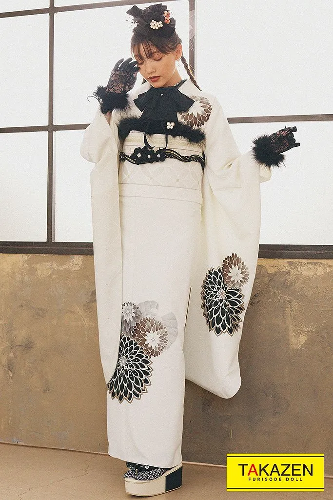 ヴィンテージ　成人式　振袖　オシャレ　可愛い　誰ともかぶらない