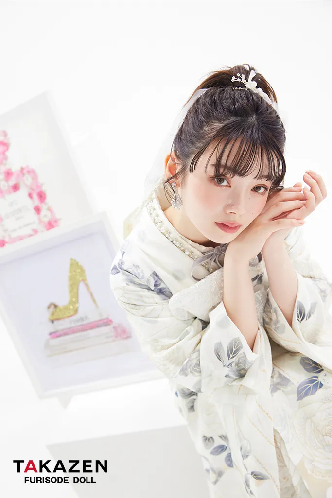 成人式　振袖　LOOKBOOK 　オシャレ　可愛い　ヘップバーン　シャネルカラー　キラキラ　リボン　ドレス調