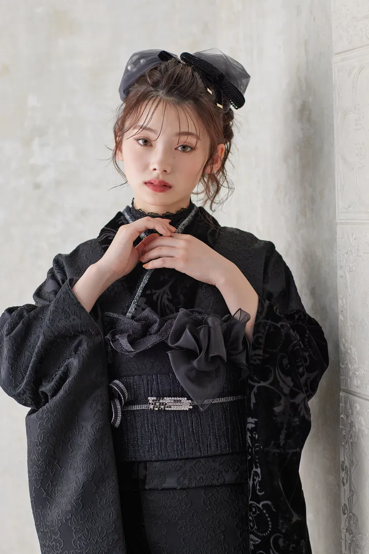 成人式振袖　くすみ　レトロ