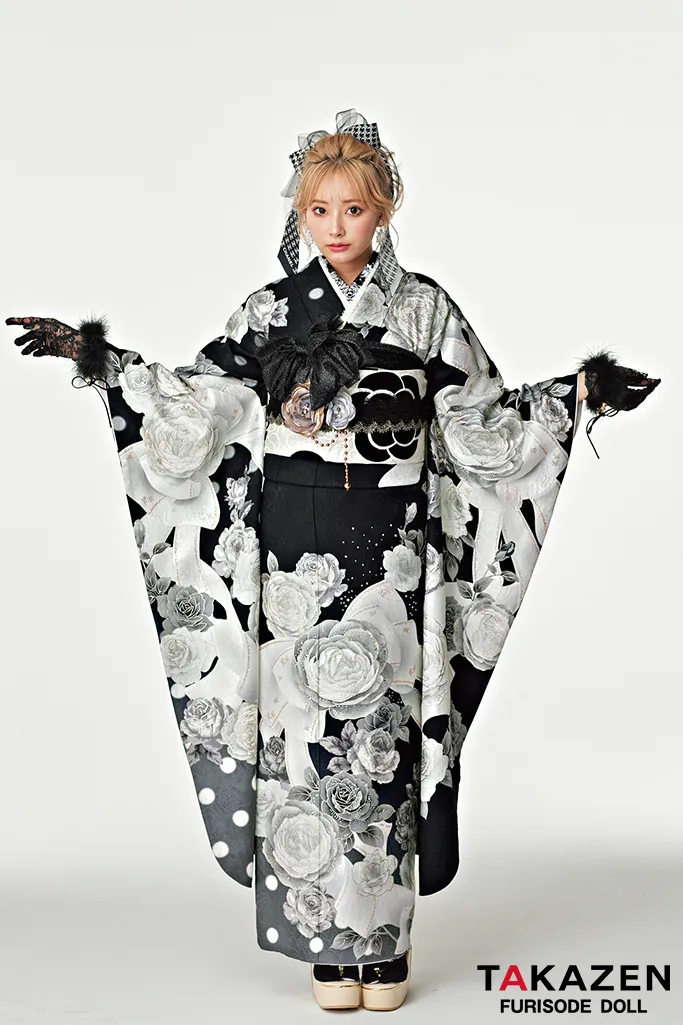 成人式　振袖　可愛い　ヘップバーン　キラキラ　リボン　ドレス調　誰ともかぶらない　人気