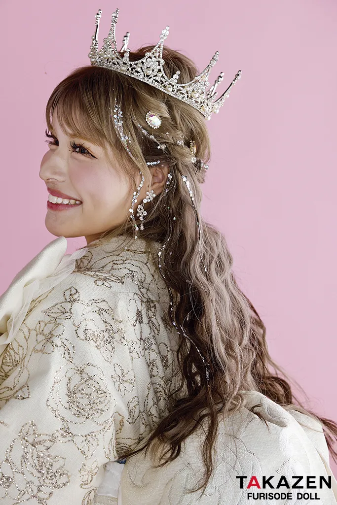 成人式　振袖　可愛い　キラキラ　ChouChou　派手　ヘップバーン