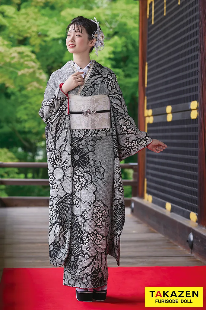 成人式 振袖 黒色 ネットレンタル おしゃれ 目立つ