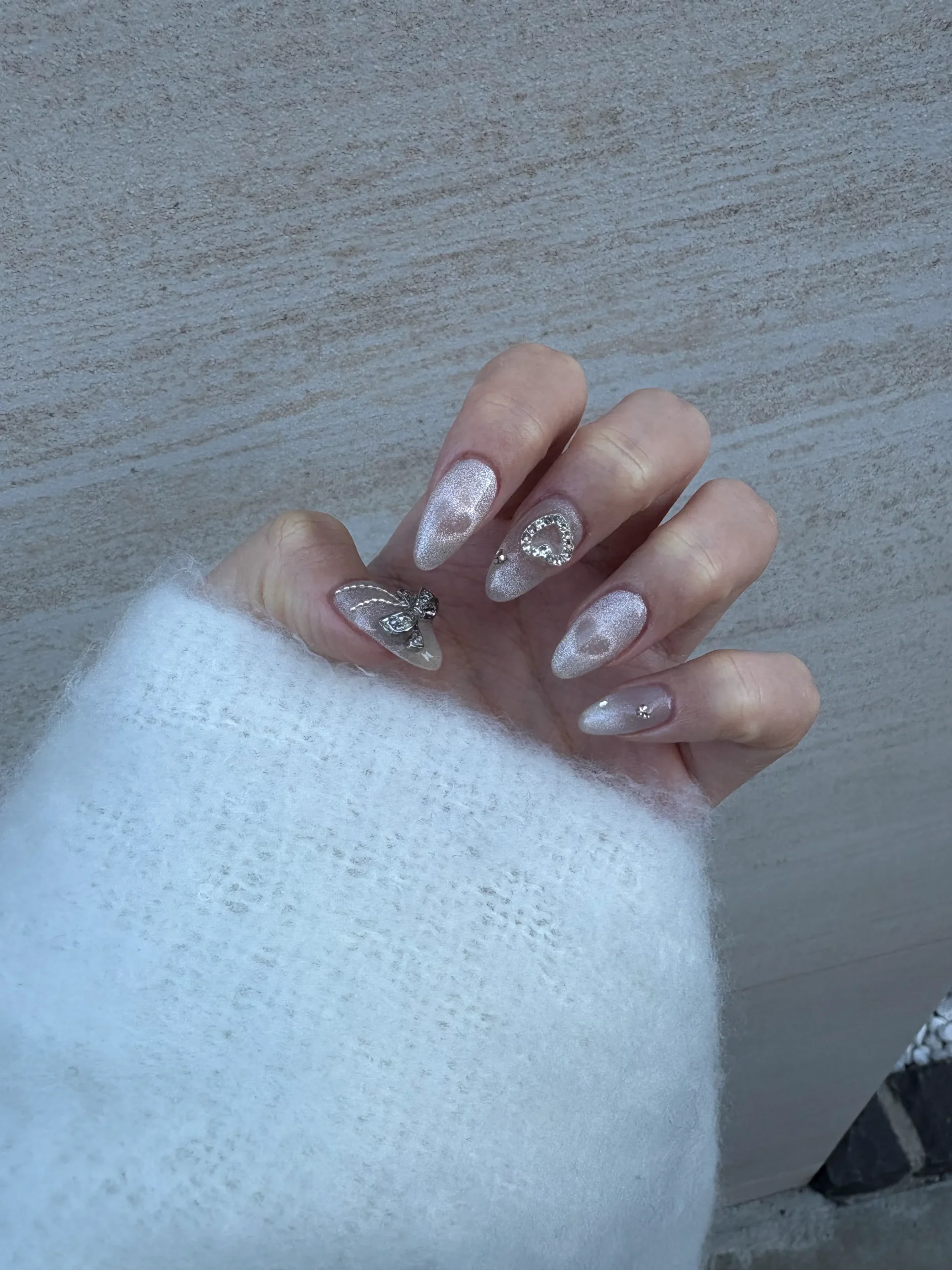 卒業式　袴　ネイル　キラキラ　卒業式ネイル