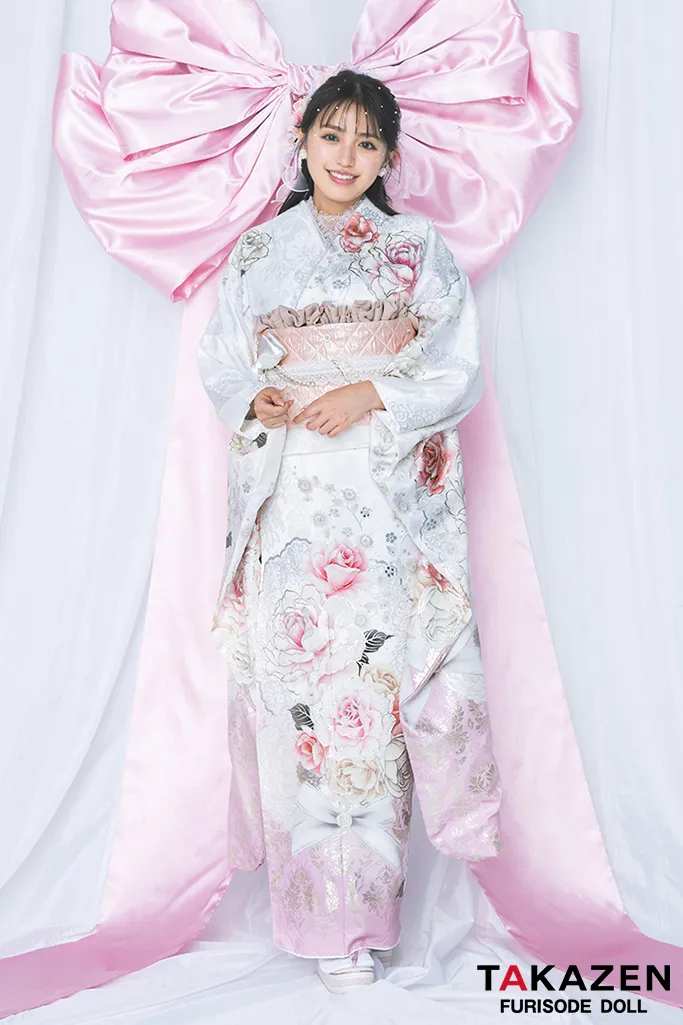 成人式　振袖　可愛い　キラキラ　ヘップバーン　ピンク