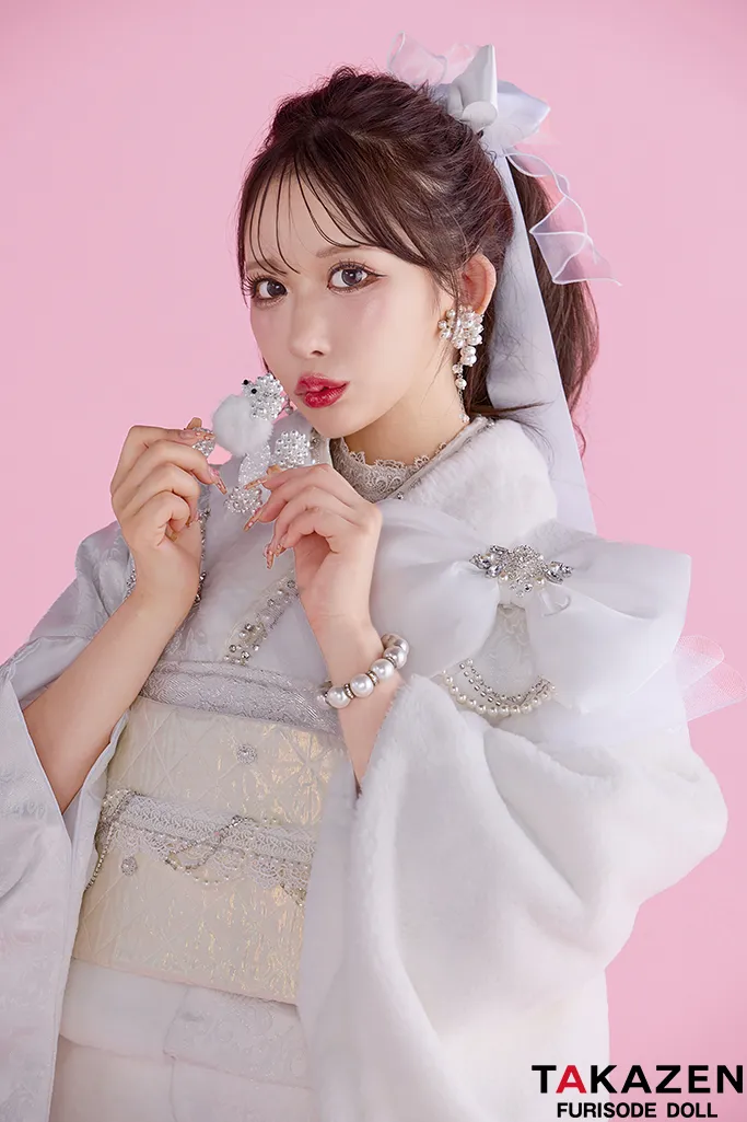 成人式　振袖　ネットレンタル　かわいい　白色　ホワイト振袖