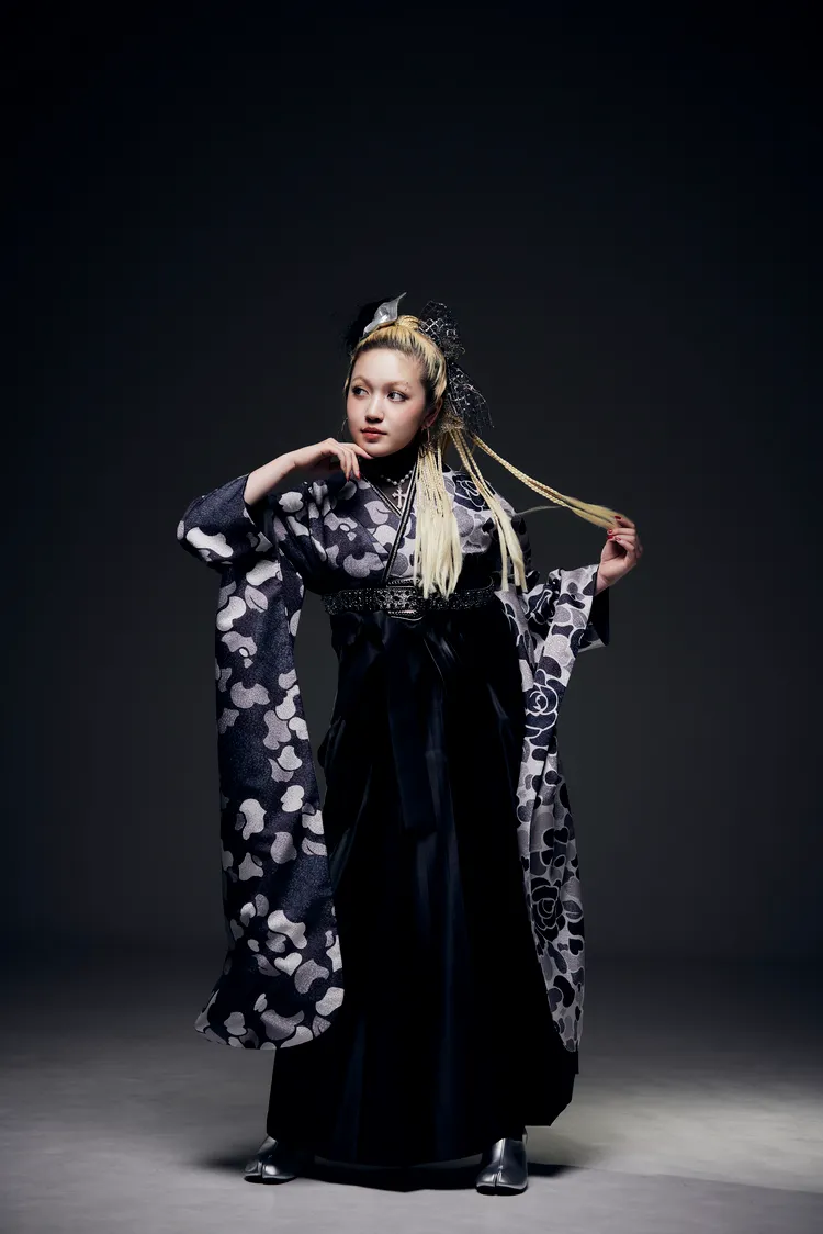 卒業式　袴　おしゃれ　エイプ　カモフラ柄　レザー袴