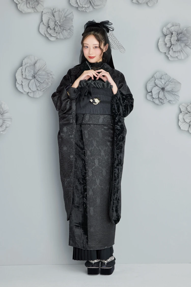 成人式振袖ネットレンタル　シンプル　黒　ブラックコーデ