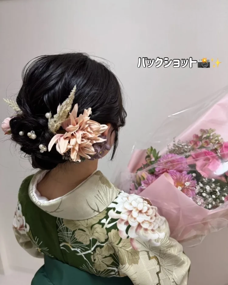 卒業式　袴　レンタル　かわいい　お客様写真　袴フォト　花束フォト