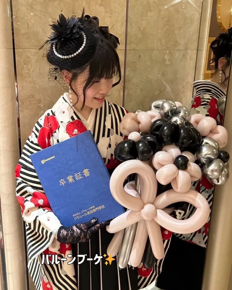 卒業式　袴　レンタル　かわいい　お客様写真　袴フォト　花束フォト