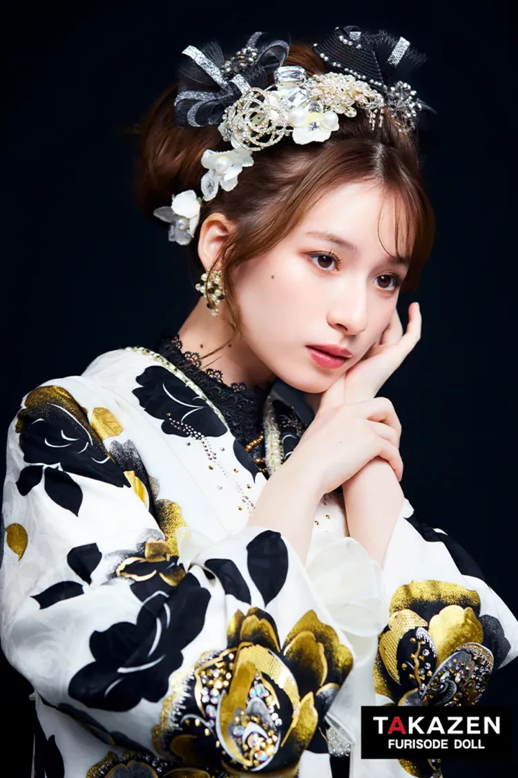 成人式　振袖ネットレンタル　目立つ　スワロフスキー