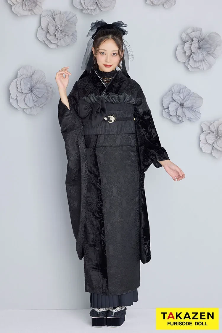 成人式の振袖くすみカラーの黒